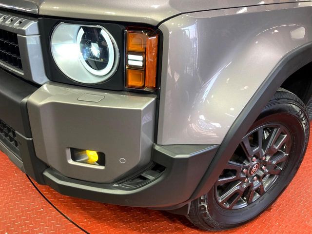 �yLED�w�b�h���C�g�z���V����ԑ��s�����ǍD�Ȏ��E���m�ۂ����S���ĉ^�]�ł��鍂�P�xLED�w�b�h���C�g�𑕔�!�_�����x�������A����d�͂��}�����Ă��܂��B