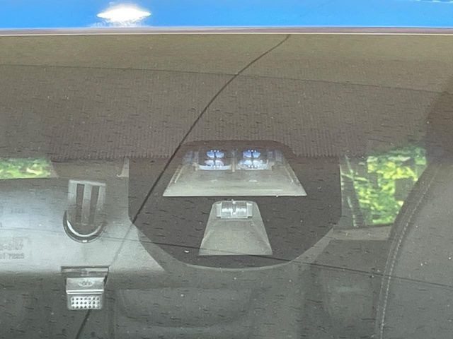 �y�V�e�B�u���[�L�A�N�e�B�u�V�X�e���z�ᑬ���s���ɑO���̎ԗ�����F�����A�Փ˂������Ȏ��͌x��ƃu���[�L�ŏՓˉ���Ɣ�Q�y�����A�V�X�g�B�����S�Ƀh���C�u�����y���݂��������܂��B