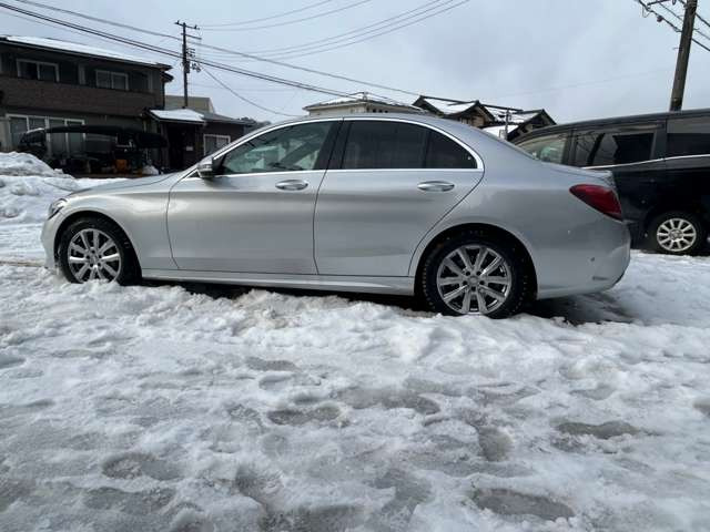 CクラスC220d ローレウス エディション