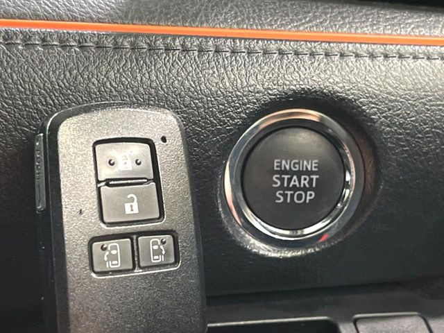 �y�X�}�[�g�L�[�z�J�o����|�P�b�g�ɓ��ꂽ�܂܂ł��h�A�̎{���E�������\�ȃX�}�[�g�L�[�𑕔��B�G���W���̃I���E�I�t�����J�M�����o���K�v����������Ƃ��Ă��֗��ł���