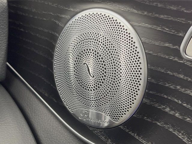 ��Burmester�T���E���h�V�X�e��:�n�C�G���h�I�[�f�B�I��僁�[�J�[����|����Ԑ�p�̃v���~�A���X�s�[�J�[�𑕔��B�����̃X�s�[�J�[����A���̗������܂ŕ����鍂�i���ȉ��y�����y���݂��������܂��B