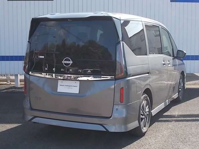 セレナ2.0 ハイウェイスターV