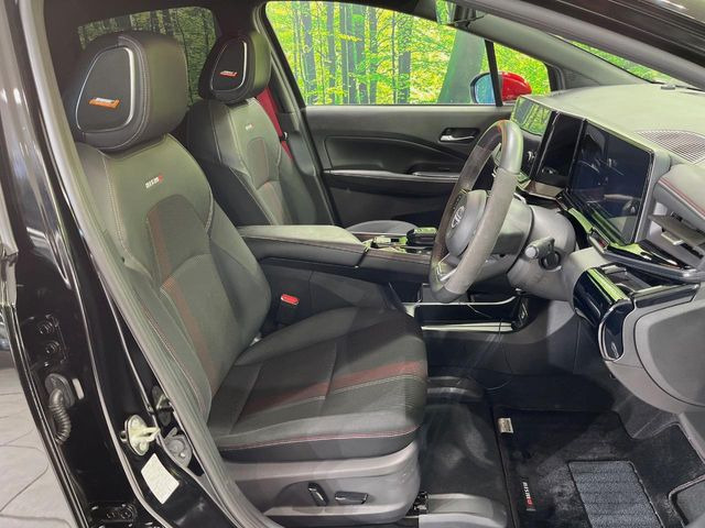 �y�n�[�t���U�[�V�[�g�z�������ƍ���S�n�𗼗������l�C�̃V�[�g���w�ʁE���ʂ̃t�@�u���b�N�f�ނ́A�ʋC���̗ǂ��⊊��ɂ����ɗD��Ă��܂��B�C���╞���ɍ��E���ꂸ���K�ɂ���肢�������܂��B