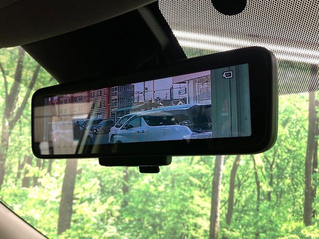 �y�C���e���W�F���g���[���~���[�z��Ȃ̑傫�ȉו��⓯��҂Ō�����m�F���Â炢���ł����S!�J�������B�e�����ԗ�����̉f�������[���~���[���ɕ\���B�N���A�Ȏ��E�ŏ󋵂̊m�F���\�ł�!