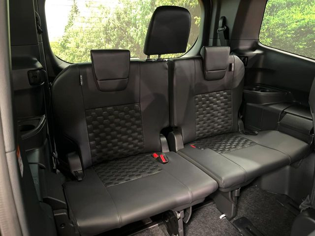 3��ڃV�[�g�͂�������ԗǍD����l�ł��������ƍ����Ē����܂��̂ŁA��l���ł̂��o���������N���N�ł��􂲉Ƒ��ŁA�C�̒m�ꂽ���ԂŁA�h���C�u�ɍs���̂��y���݂ł��ˁ�