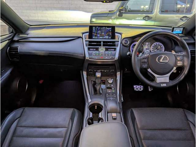 NX300h Fスポーツ 4WD