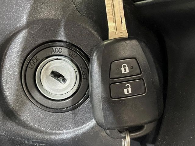 �y�L�[���X�z�������ꂽ�ꏊ����ł��{�^����Ńh�A�̊J���E�{�����ł���̂łƂ��Ă��֗�!�h�A�̌�������ɏ������邱�Ƃ�����܂����