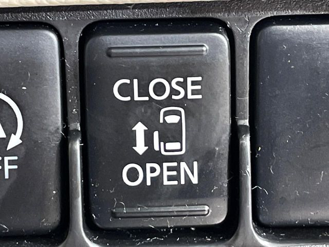 �y�p���[�X���C�h�h�A�z�X�}�[�g�L�[��^�]�Ȃ̃X�C�b�`�ŃX���C�h�h�A�̊J���\���d��������͂����ăh�A���J����K�v�������A���������q�l�ł��A�d���ו��������Ă��鎞�����N�ɊJ���߂ł��܂���