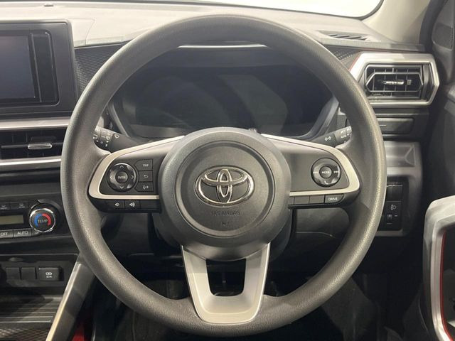 �y�X�e�A�����O�X�C�b�`�z�^�]���A�O������ڐ������炷���ƂȂ��A�I�[�f�B�I���̑��삪�\�ȕ֗��@�\!���S&���K�ȃh���C�u�����o���Ă���܂���