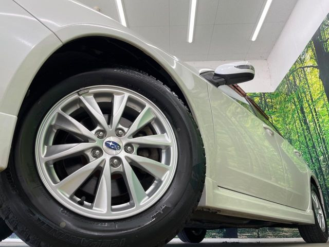 �y����15�C���`�A���~�z�C�[���z�O�ςɃ}�b�`���������A���~�z�C�[���𑕒����Ă���܂��B�e��ЊO�A���~�z�C�[����A�X�^�b�h���X�^�C�����戵�����Ă���܂��B���񂲑��k����������