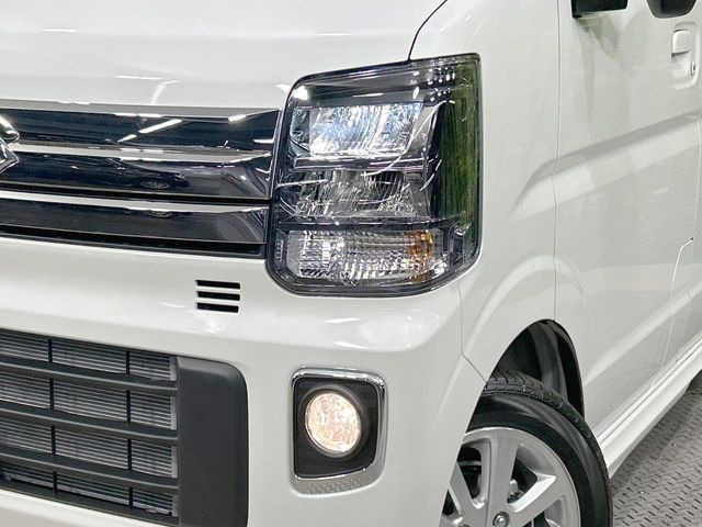 �yLED�w�b�h���C�g�z���V����ԑ��s�����ǍD�Ȏ��E���m�ۂ����S���ĉ^�]�ł��鍂�P�xLED�w�b�h���C�g�𑕔�!�_�����x�������A����d�͂��}�����Ă��܂��B