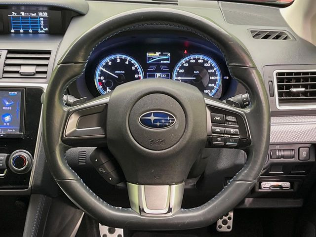 �y�����v�����X�e�A�����O�z�㎿�Ȋv���g�p���邱�ƂŁA��ɂ����������݂ƂĂ��^�]���₷���n���h���ł���