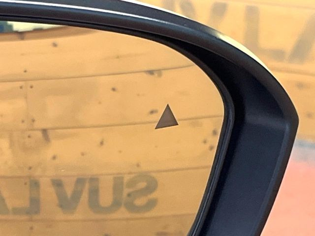 �y�u���C���h�X�|�b�g���[�j���O�z���s���A�h�A�~���[�̎��p�ɂȂ�₷���ӏ��Ɍ㑱�Ԃ��ڋ߂���ƃT�C�h�~���[�t�߂Ɍx����\���A�h���C�o�[�ɒ��ӊ��N�����Ă���܂��B