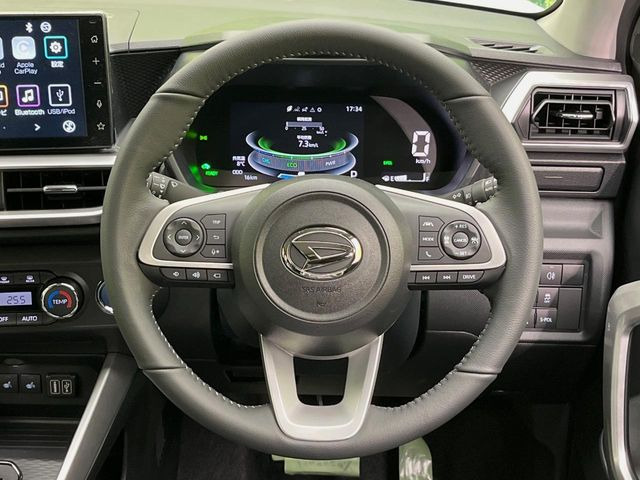 �y�����v�����X�e�A�����O�z�㎿�Ȋv���g�p���邱�ƂŁA��ɂ����������݂ƂĂ��^�]���₷���n���h���ł���