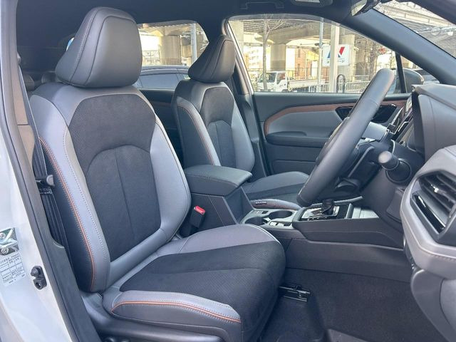 �y�n�[�t���U�[�V�[�g�z�������ƍ���S�n�𗼗������l�C�̃V�[�g���w�ʁE���ʂ̓X�G�[�h���ƂȂ��Ă���A���G��⊊��ɂ����ɗD��Ă��܂��B�C���╞���ɍ��E���ꂸ���K�ɂ���肢�������܂��B