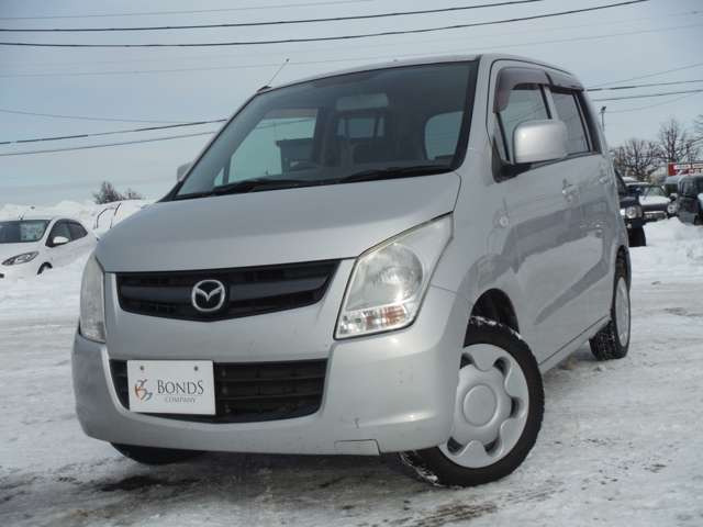 ���X�͔N�����x�ƂȂ��Ă���܂��B�c�Ǝ��Ԃ�10:00�`19:00�ł��B