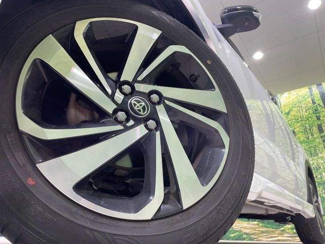 �y����17�C���`�A���~�z�C�[���z�O�ςɃ}�b�`���������A���~�z�C�[���𑕒����Ă���܂��B�e��ЊO�A���~�z�C�[����A�X�^�b�h���X�^�C�����戵�����Ă���܂��B���񂲑��k����������