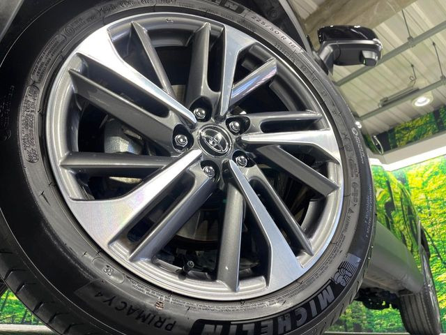 �y����18�C���`�A���~�z�C�[���z�O�ςɃ}�b�`���������A���~�z�C�[���𑕒����Ă���܂��B�e��ЊO�A���~�z�C�[����A�X�^�b�h���X�^�C�����戵�����Ă���܂��B���񂲑��k����������