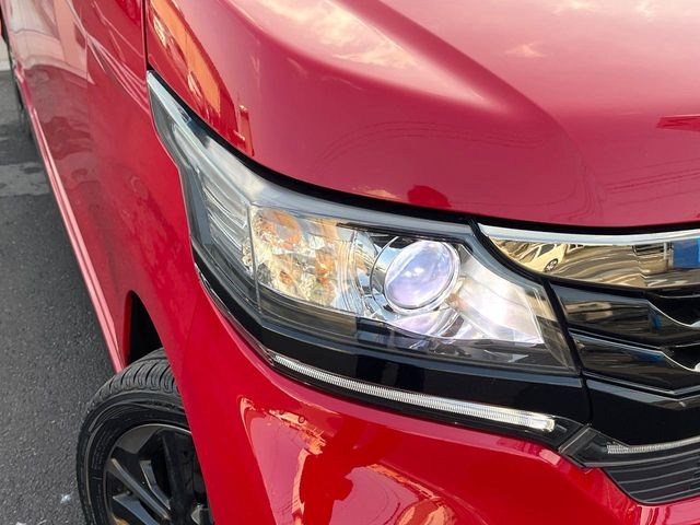 �yLED�w�b�h���C�g�z���V����ԑ��s�����ǍD�Ȏ��E���m�ۂ����S���ĉ^�]�ł��鍂�P�xLED�w�b�h���C�g�𑕔�!�_�����x�������A����d�͂��}�����Ă��܂��B