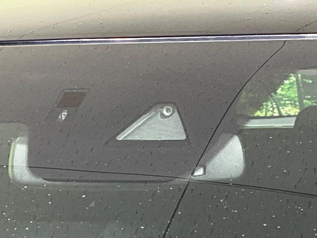 �y�X�}�[�g�V�e�B�u���[�L�T�|�[�g�z�ᑬ���s���ɑO���̎ԗ�����F�����A�Փ˂������Ȏ��͌x��ƃu���[�L�ŏՓˉ���Ɣ�Q�y�����A�V�X�g�B�����S�Ƀh���C�u�����y���݂��������܂��B