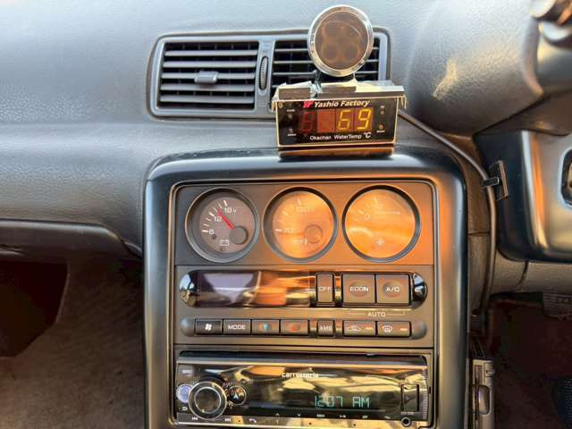 �C�ɂȂ邨�Ԃ�����܂�����E�̓d�b�ԍ����璼�ڂ��X�ɂ��₢���킹���������B�x�����@����ԗ����A��Ԃ܂łȂ�ł������������Ē����܂��B�X�^�b�t�ꓯ���A�����҂����Ă���܂��B