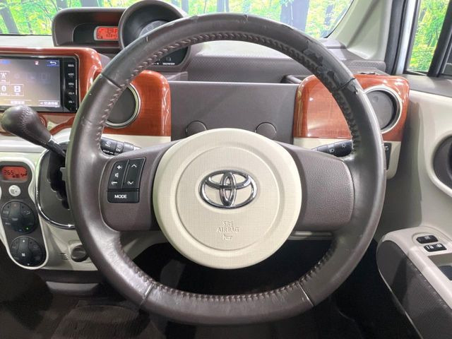 �y�����v�����X�e�A�����O�z�㎿�Ȋv���g�p���邱�ƂŁA��ɂ����������݂ƂĂ��^�]���₷���n���h���ł���