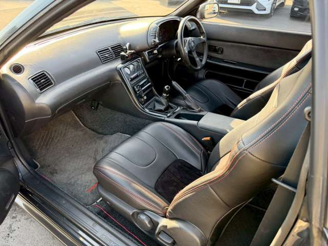 �C�ɂȂ邨�Ԃ�����܂�����E�̓d�b�ԍ����璼�ڂ��X�ɂ��₢���킹���������B�x�����@����ԗ����A��Ԃ܂łȂ�ł������������Ē����܂��B�X�^�b�t�ꓯ���A�����҂����Ă���܂��B