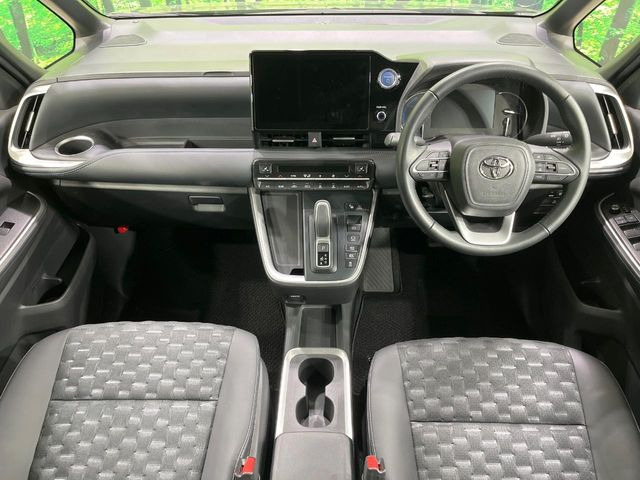 ヴォクシー1.8 ハイブリッド S-Z