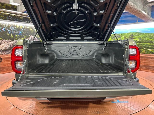 �ύڗ�500kg�̍L�X�Ƃ����f�b�L�́A�V�т���d���܂ő��p�r�Ɏg���܂��B�x�b�h���C�i�[��g�m�J�o�[�̎��t���������k��������