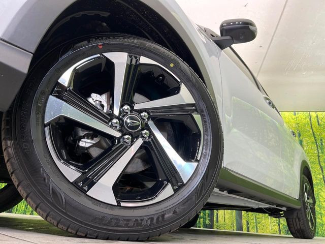 �y����17�C���`�A���~�z�C�[���z�O�ςɃ}�b�`���������A���~�z�C�[���𑕒����Ă���܂��B�e��ЊO�A���~�z�C�[����A�X�^�b�h���X�^�C�����戵�����Ă���܂��B���񂲑��k����������