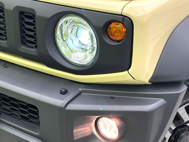 �yLED�w�b�h���C�g�z���V����ԑ��s�����ǍD�Ȏ��E���m�ۂ����S���ĉ^�]�ł��鍂�P�xLED�w�b�h���C�g�𑕔�!�_�����x�������A����d�͂��}�����Ă��܂��B