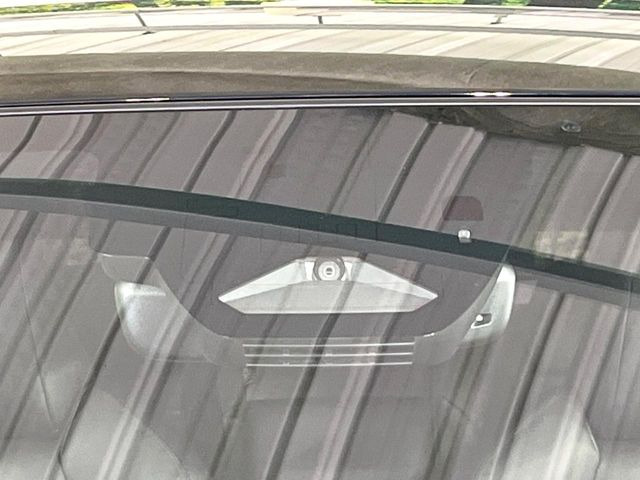 �y�g���^�Z�[�t�e�B�Z���X�z���s���ɑO���̎ԗ�����F�����A�Փ˂������Ȏ��͌x��ƃu���[�L�ŏՓˉ���Ɣ�Q�y�����A�V�X�g�B�����S�Ƀh���C�u�����y���݂��������܂��B