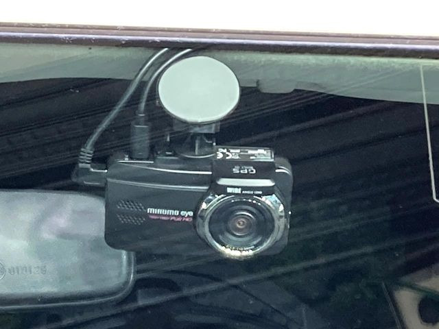 �y�h���C�u���R�[�_�[�z���S�E���S�ȃJ�[���C�t�ɕK�{�̃h���C�u���R�[�_�[�𑕔�!���s���͂������A������^�]�⎖�̂ɑ��������ۂ̏󋵂��f���ŋL�^���A����̃��X�N�ɔ����܂��B