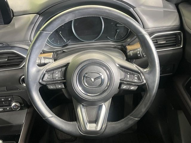 �y�����v�����X�e�A�����O�z�㎿�Ȋv���g�p���邱�ƂŁA��ɂ����������݂ƂĂ��^�]���₷���n���h���ł���