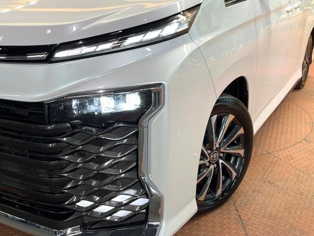 �yLED�w�b�h���C�g�z���V����ԑ��s�����ǍD�Ȏ��E���m�ۂ����S���ĉ^�]�ł��鍂�P�xLED�w�b�h���C�g�𑕔�!�_�����x�������A����d�͂��}�����Ă��܂��B