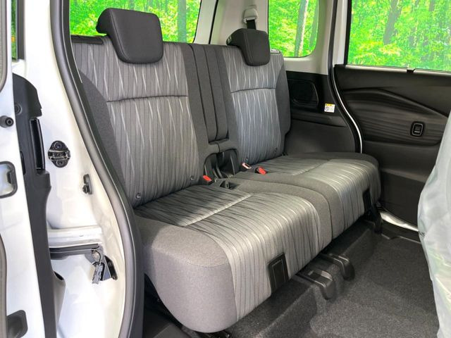 ���i���ȃI���W�i���t���A�}�b�g���I�v�V�����ɂĂ��p�ӂ��Ă���܂��B���D���ȃf�U�C����J���[�����Ԃɍ��킹�đI��ł����������Ƃ��ł��܂���