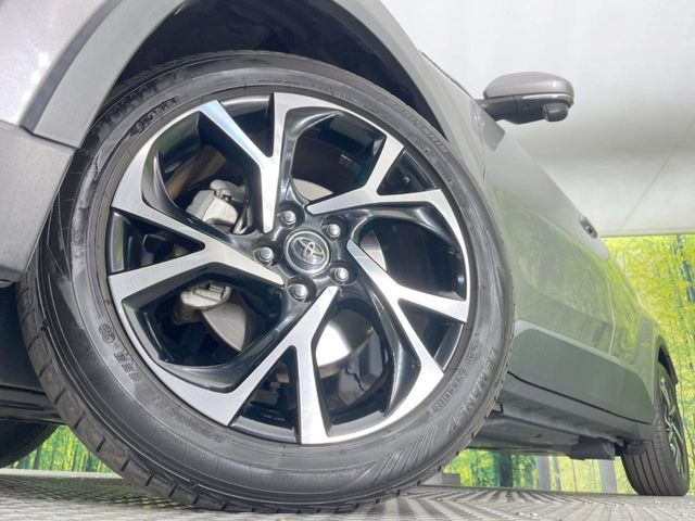 �y�����A���~�z�C�[���z�O�ςɃ}�b�`���������A���~�z�C�[���𑕒����Ă���܂��B�e��ЊO�A���~�z�C�[����A�X�^�b�h���X�^�C�����戵�����Ă���܂��B���񂲑��k����������