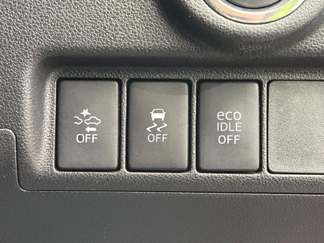 �y�X�}�[�g�A�V�X�g�z���s���ɑO���̎ԗ�����F�����A�Փ˂������Ȏ��͌x��ƃu���[�L�ŏՓˉ���Ɣ�Q�y�����A�V�X�g�B�����S�Ƀh���C�u�����y���݂��������܂��B