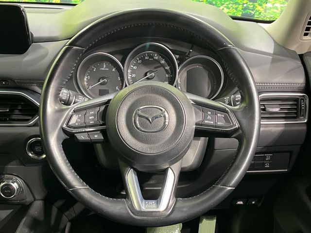 �y�����v�����X�e�A�����O�z�㎿�Ȋv���g�p���邱�ƂŁA��ɂ����������݂ƂĂ��^�]���₷���n���h���ł���