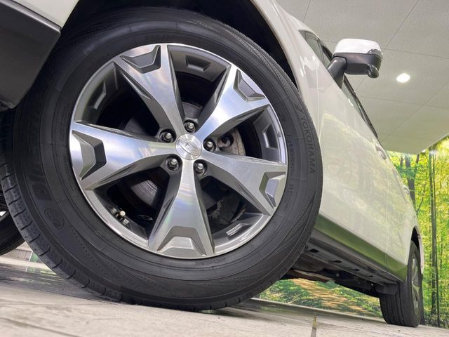 �y����17�C���`�A���~�z�C�[���z�O�ςɃ}�b�`���������A���~�z�C�[���𑕒����Ă���܂��B�e��ЊO�A���~�z�C�[����A�X�^�b�h���X�^�C�����戵�����Ă���܂��B���񂲑��k����������