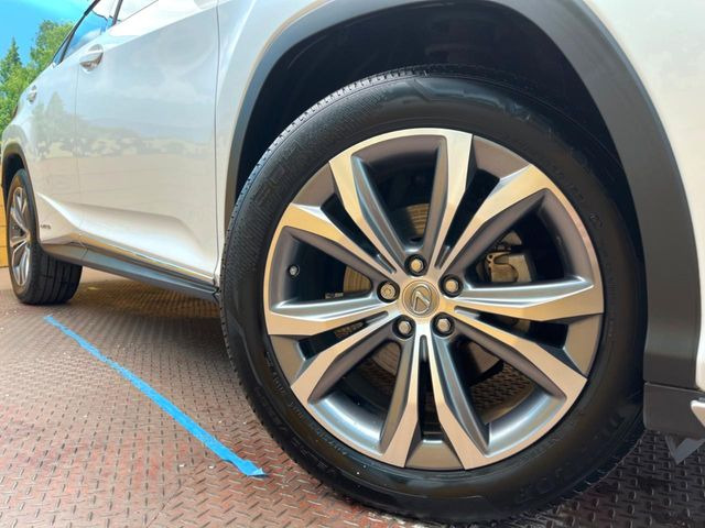 �y����20�C���`�A���~�z�C�[���z�O�ςɃ}�b�`���������A���~�z�C�[���𑕒����Ă���܂��B�e��ЊO�A���~�z�C�[����A�X�^�b�h���X�^�C�����戵�����Ă���܂��B���񂲑��k����������