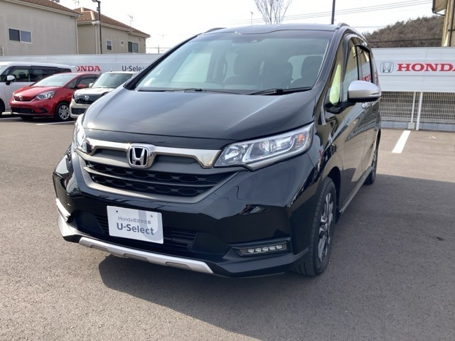 フリード1.5 ハイブリッド クロスター