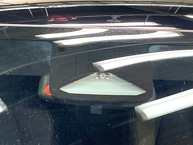 �y�g���^�Z�[�t�e�B�Z���X�z���s���ɑO���̎ԗ�����F�����A�Փ˂������Ȏ��͌x��ƃu���[�L�ŏՓˉ���Ɣ�Q�y�����A�V�X�g�B�����S�Ƀh���C�u�����y���݂��������܂��B