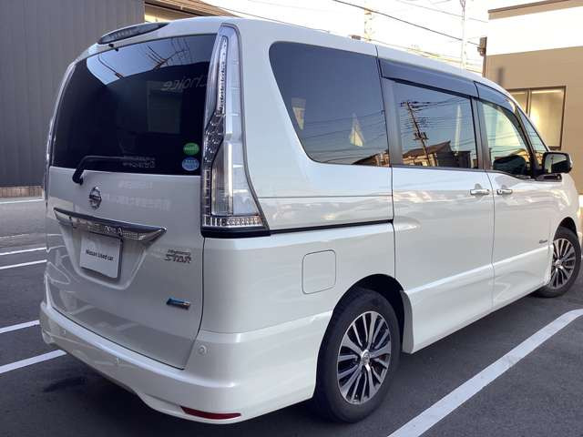 セレナ2.0 ハイウェイスター Vセレクション+Safety II S-HYBRID