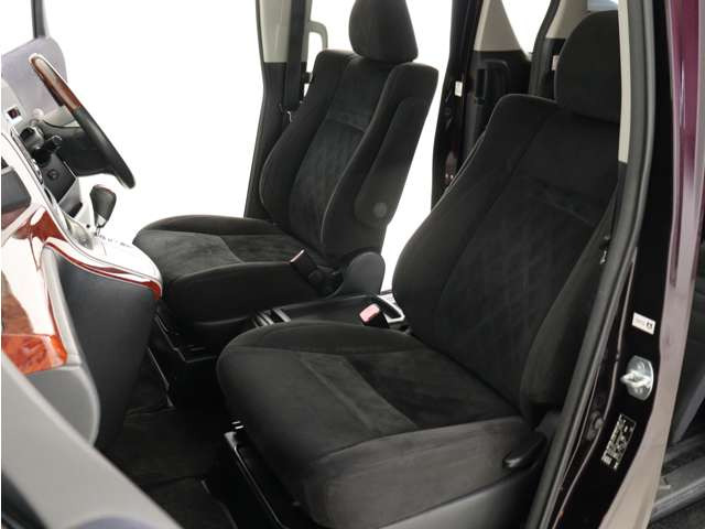 �ǉ��̂��ʐ^�⓮��ȂǁA���[����LINE�ł�����ł��܂�!�C�ɂȂ�_������΂ǂ�Ȃ��Ƃł����X�^�b�t�܂ł��\���t������������