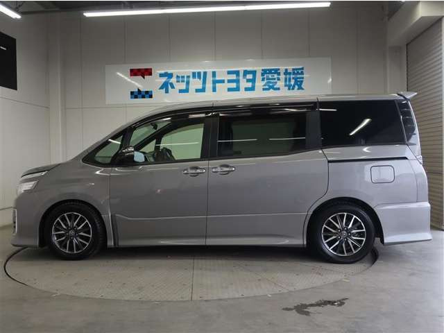 ヴォクシー2.0 ZS 煌