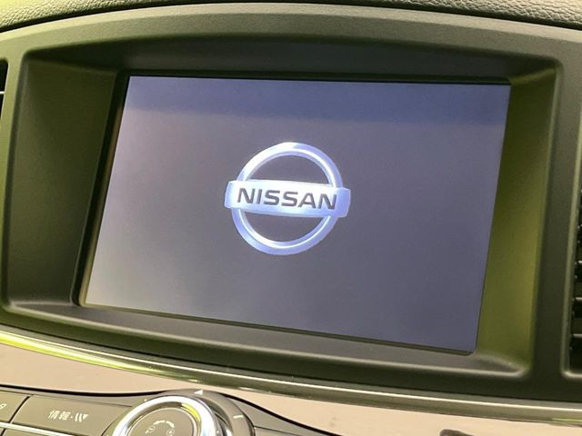 �y���[�J�[�����i�r�z�C���e���A�ɗn�����ރX�^�C���b�V���ȁu��p�݌v�v���[�J�[�i�r�𑕔��􎋔F���⑀�쐫�ȂǊ�{���\�ɂ��D��A���㎿�ȃJ�[���C�t�����y���݂��������܂��B