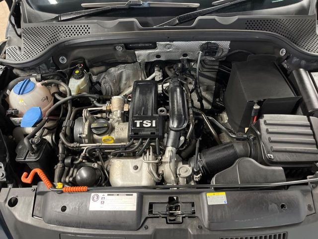 �����X�ł́A�e���[�J�[�̐�p�f�f�e�X�^�[�𓱓��B���Ǝ��i�����e�N�j�J���X�^�b�t���풓���Ă���܂��̂ŁA������̍ۂɂ����S���Ă����p���������܂��B