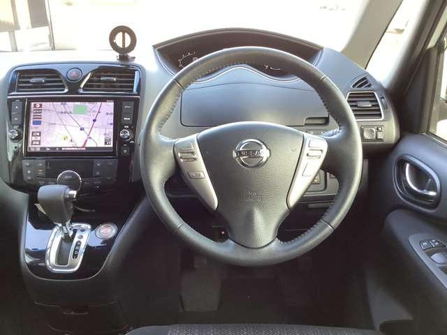 セレナ2.0 ハイウェイスター Vセレクション+Safety II S-HYBRID