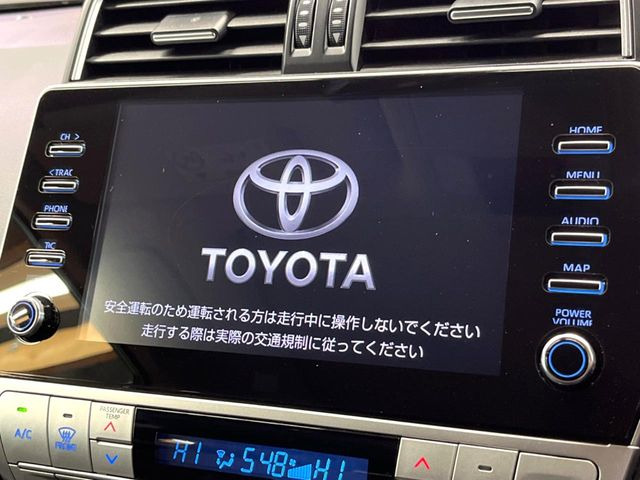 【9インチ ディスプレイオーディオ大画面ディスプレイへお持ちのスマートフォンと連携して、ナビやbluetoothでの音楽再生が可能です♪デザインはもちろん操作性も良好!別途ナビ機能の取付可能です♪